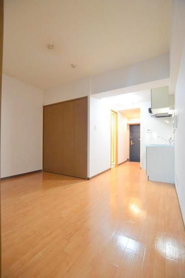 �y�����E���r���O�z�@���r���O���L�X