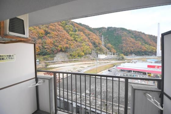 �y���]�z�@