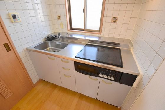 �y�L�b�`���z�@