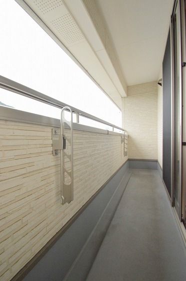 �y�o���R�j�[�z�@���󕨂��������񊱂���傫�ȃo���R�j�[��