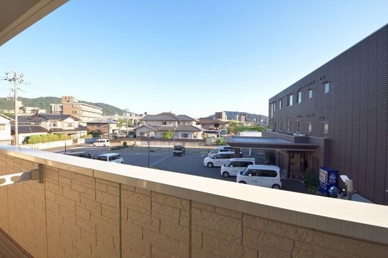 �y���]�z�@