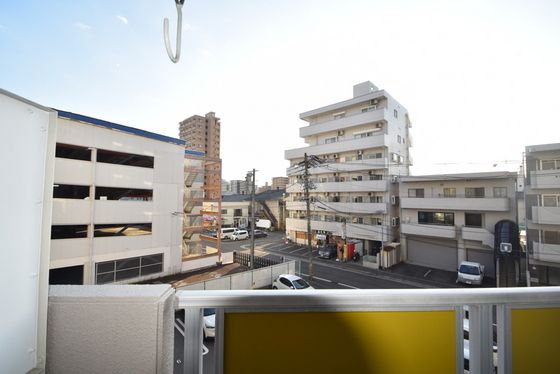 �y���]�z�@