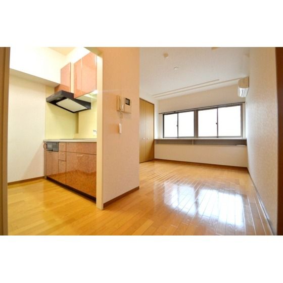 �y�����E���r���O�z�@�k�c�j9.4��