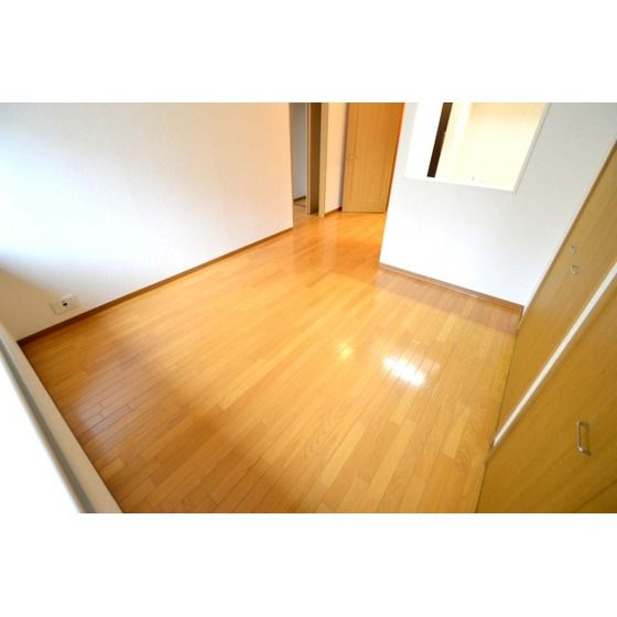 �y�����E���r���O�z�@