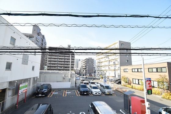 �y���]�z�@