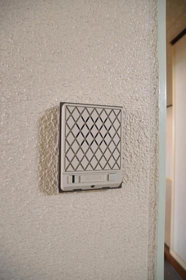 �y�Z�L�����e�B�z�@