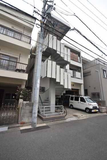 �y�����O�ρz�@