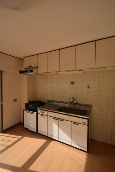 �y�L�b�`���z�@