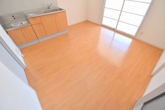 �y�����E���r���O�z�@