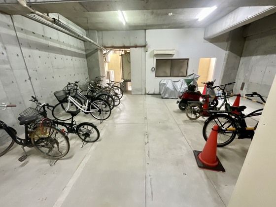 ���փX�y�[�X