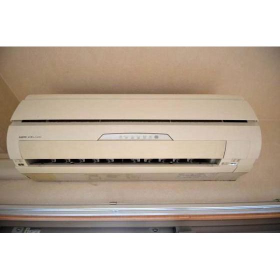 �y���̑��ݔ��z�@�G�A�R��