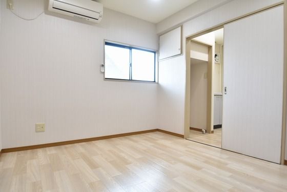 �y���̑������E�X�y�[�X�z�@