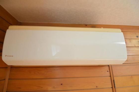 �y���̑��ݔ��z�@�G�A�R��4��t��