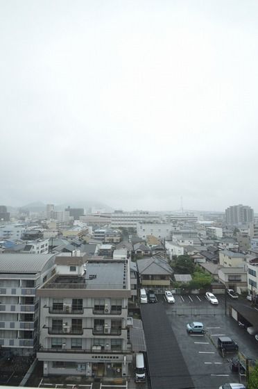 �y���]�z�@