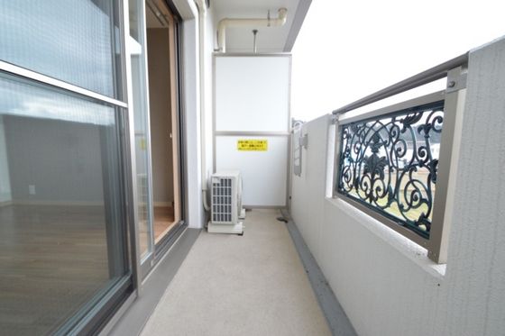 �y�o���R�j�[�z�@