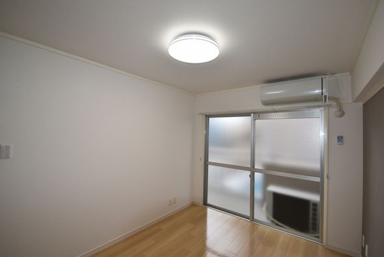 �y���̑������E�X�y�[�X�z�@