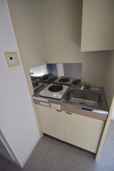 �y�L�b�`���z�@