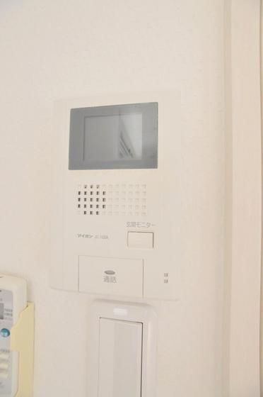 �y�Z�L�����e�B�z�@���j�^�[�t���C���^�t�H��