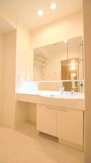 �y���ʏ��z�@