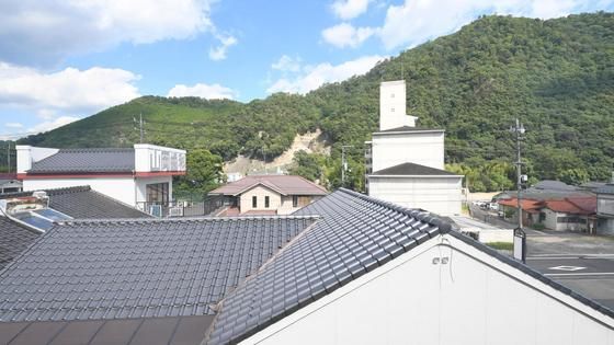 �y���]�z�@