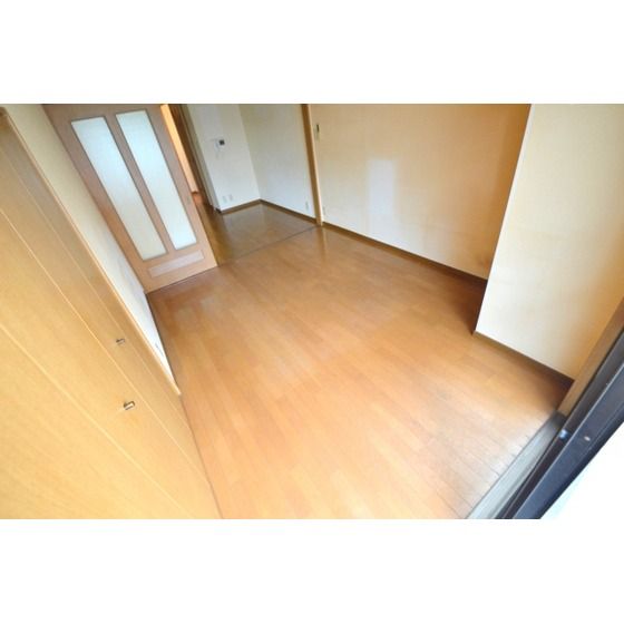 �y�����E���r���O�z�@�m���U��