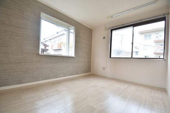 �y���̑������E�X�y�[�X�z�@