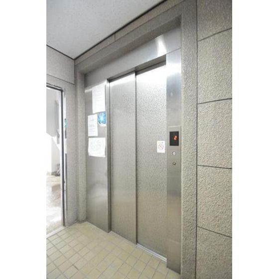 �G���x�[�^�[