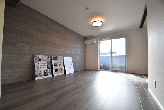 �y���̑������E�X�y�[�X�z�@