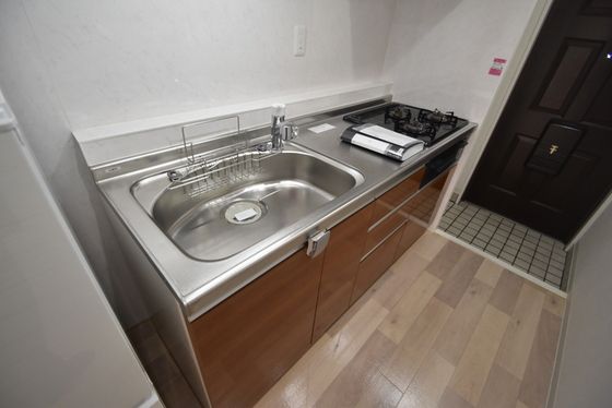 �y�L�b�`���z�@