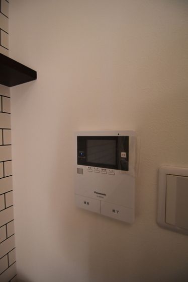 �y�Z�L�����e�B�z�@