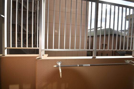 �y���]�z�@