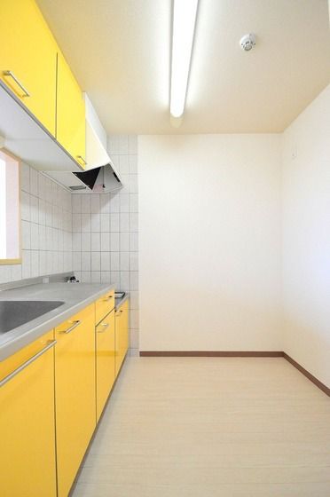 �y���̑��z�@�L�b�`���X�y�[�X���[�����Ă��܂�