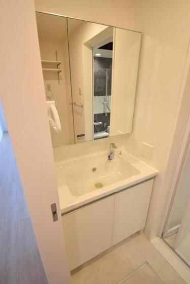 �y���ʏ��z�@