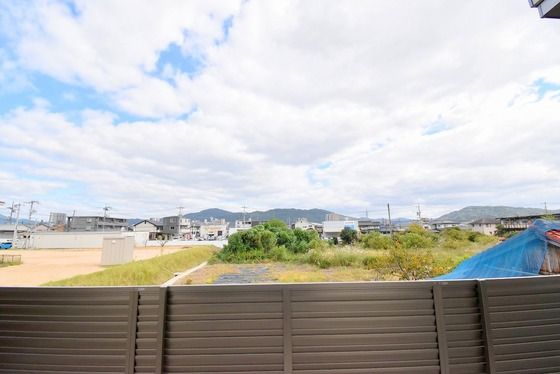 �y���]�z�@