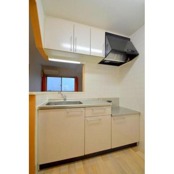 �y�L�b�`���z�@