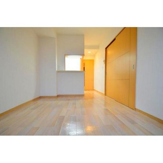 �y�����E���r���O�z�@