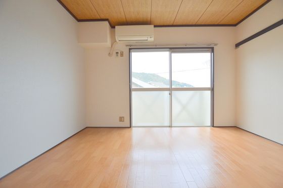 �y���̑������E�X�y�[�X�z�@