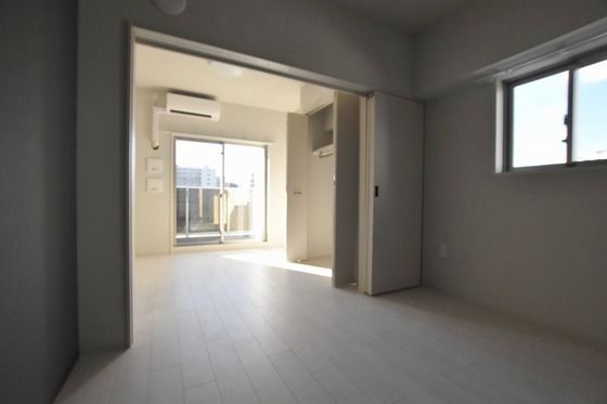 �y���̑������E�X�y�[�X�z�@