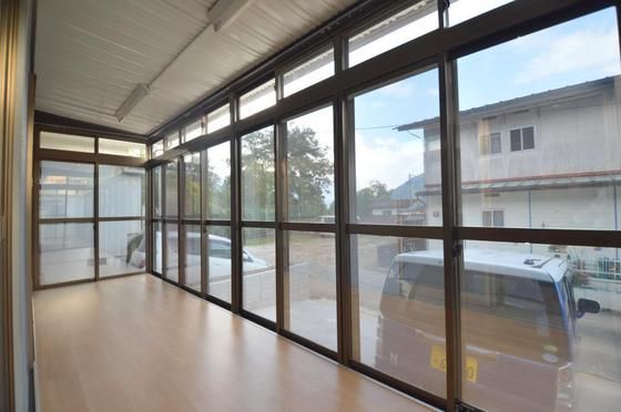 �y���̑��z�@�T�����[���O����͌����ɂ������ˍނł�