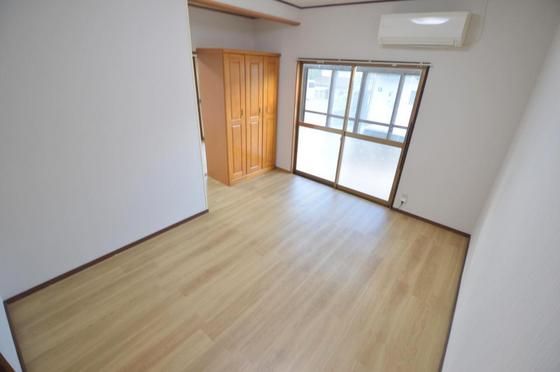 �y���[�z�@