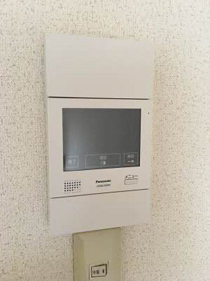 �y�Z�L�����e�B�z�@