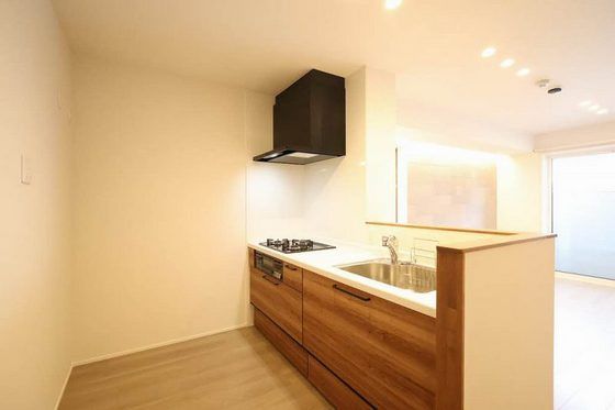 �y�L�b�`���z�@