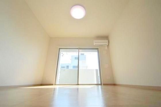 �y���̑������E�X�y�[�X�z�@