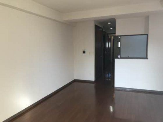 �y�����E���r���O�z�@