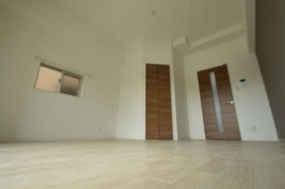 �y�����E���r���O�z�@�m��9.0��