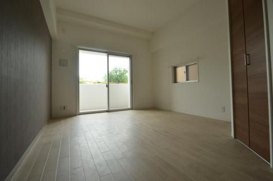 �y�����E���r���O�z�@�m��9.0��