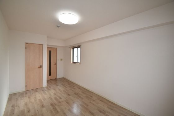 �y���̑������E�X�y�[�X�z�@