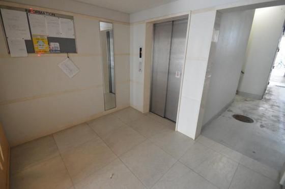 �G���g�����X