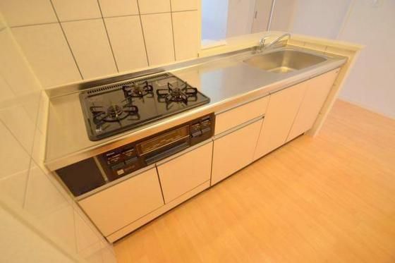 �y���̑��ݔ��z�@