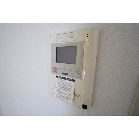 �y�Z�L�����e�B�z�@���j�^�[�t���C���^�[�t�H��